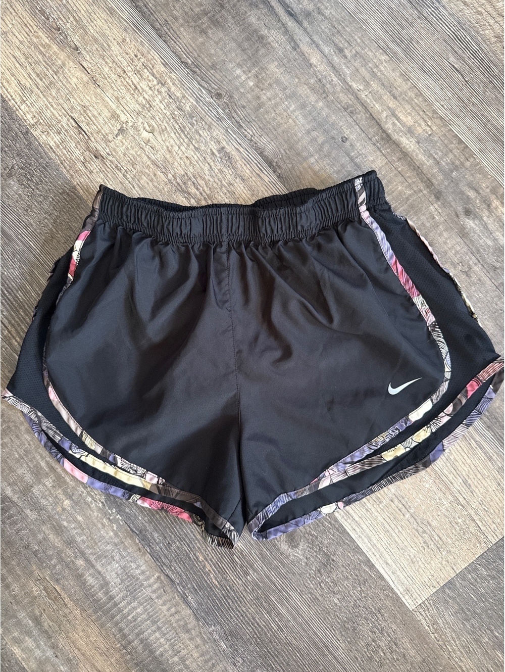 Nike Dri-FIT M Women's tempo Running Shorts Black with Floral Trim Size Small